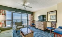 Oceanfront Queen Suite